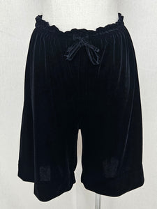 Dukkah shorts: Size 8 - 10