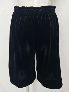 Dukkah shorts: Size 8 - 10
