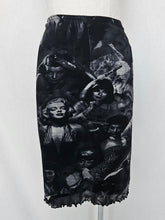 Load image into Gallery viewer, Tightrope skirt: Size M
