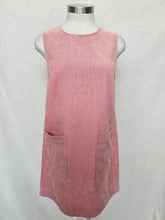 Load image into Gallery viewer, Huffer dress: Size 8
