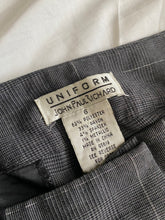 गैलरी व्यूवर में इमेज लोड करें, John Paul pants: Size 6
