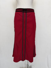 Lade das Bild in den Galerie-Viewer, Charade skirt: Size 14

