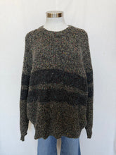 Load image into Gallery viewer, Vacco jumper: Size XL
