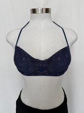Lade das Bild in den Galerie-Viewer, Lonely bralette: Size 8D
