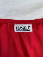 Load image into Gallery viewer, Classique skirt: Size 10
