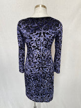Load image into Gallery viewer, Lovers dress: Size 8
