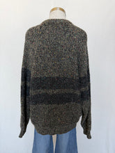 Load image into Gallery viewer, Vacco jumper: Size XL
