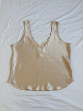 Load image into Gallery viewer, Undercover Wear top: Size 10/12
