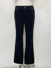 Lade das Bild in den Galerie-Viewer, Spiral pants: Size 12
