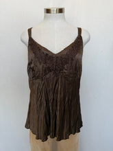 Load image into Gallery viewer, Merric top: Size 18
