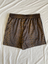 Load image into Gallery viewer, Adidas shorts: Size XXL
