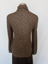 将图片加载到图库查看器，Floral shirt: Size 8
