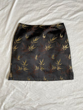 Load image into Gallery viewer, Moda Intl skirt: Size 10
