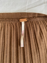 Load image into Gallery viewer, Free People top: Size 8-14
