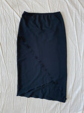 Load image into Gallery viewer, Y2K Pagani skirt: Size 8

