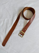 Cargar imagen en el visor de la galería, Leather belt: Size S
