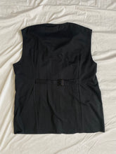 Load image into Gallery viewer, Retro vest: Size 20

