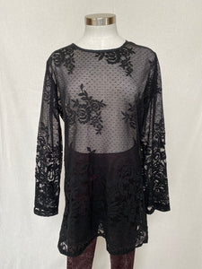 In Sync top: Size M