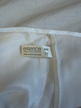 Load image into Gallery viewer, Essence cami: Size 16
