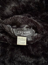 Load image into Gallery viewer, Capture coat: Size L
