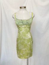 Lade das Bild in den Galerie-Viewer, Annah Stretton dress: Size 8
