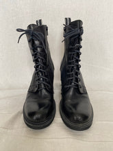 Load image into Gallery viewer, Bronx boots: Size 41
