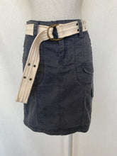 गैलरी व्यूवर में इमेज लोड करें, Urban skirt: Size 10
