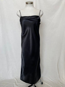 Class dress: Size M