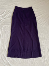 Load image into Gallery viewer, Eves St Clair skirt: Size 8
