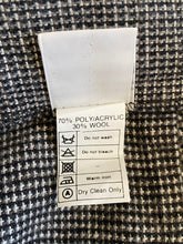 Load image into Gallery viewer, Solo skirt: Size Small
