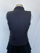 Lade das Bild in den Galerie-Viewer, Cezka waistcoat: Size 12
