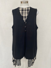 Load image into Gallery viewer, Impressions vest: Size 16

