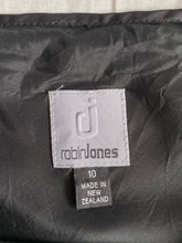 Load image into Gallery viewer, Robin Jones dress: Size 10
