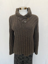 Lade das Bild in den Galerie-Viewer, Handmade jumper: Size S/M
