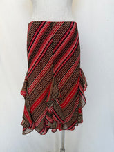 Cargar imagen en el visor de la galería, Ralph Lauren skirt: Size XL
