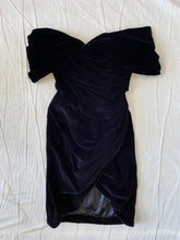 Lade das Bild in den Galerie-Viewer, Chrissy R dress: Size 8
