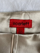 Load image into Gallery viewer, Scarlett skirt: Size 14
