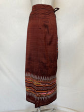 Lade das Bild in den Galerie-Viewer, Handmade skirt: Size XL
