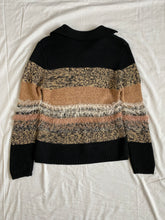 Load image into Gallery viewer, Handmade jumper: Size S
