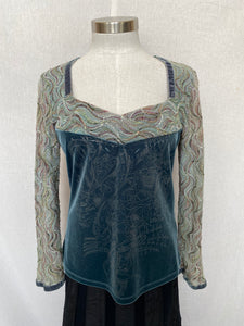 Vamp top: Size 12
