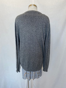 Vanishing jumper: Size XL