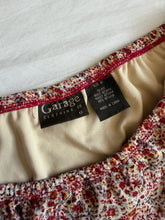 Load image into Gallery viewer, Garage skirt: Size 12
