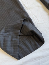 Load image into Gallery viewer, Cue pants: Size 8
