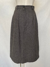 Load image into Gallery viewer, Solo skirt: Size Small
