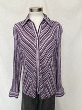 Load image into Gallery viewer, Next shirt: Size 18
