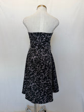 Load image into Gallery viewer, Pagani dress: Size 10

