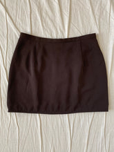 Lade das Bild in den Galerie-Viewer, Glassons skirt: Size 10
