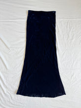Cargar imagen en el visor de la galería, Fenn Wright Manson skirt: Size 10
