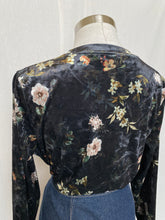 Load image into Gallery viewer, Memo top: Size L
