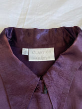 Load image into Gallery viewer, Classics shirt: Size 12
